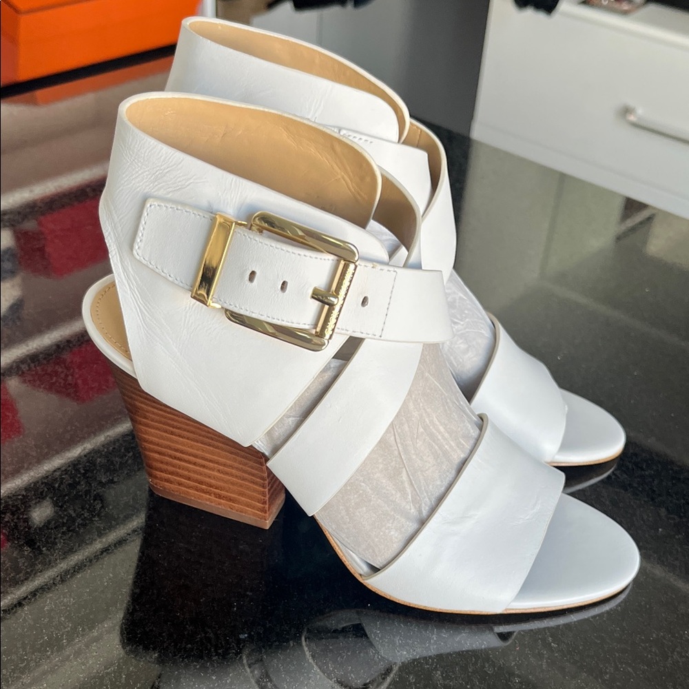 Michael Kors Adriana Optic White Leather Sandals Sz-7 - Picture 2 of 10